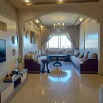 Superb Apartment Near The Train Station And The Beach